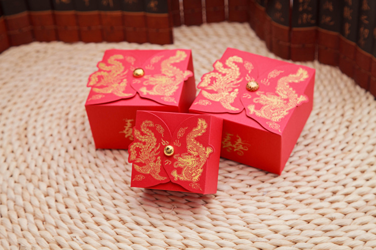 Appearance patent high-grade wedding candy box wholesale customized longfeng three-dimensional creative candy box number