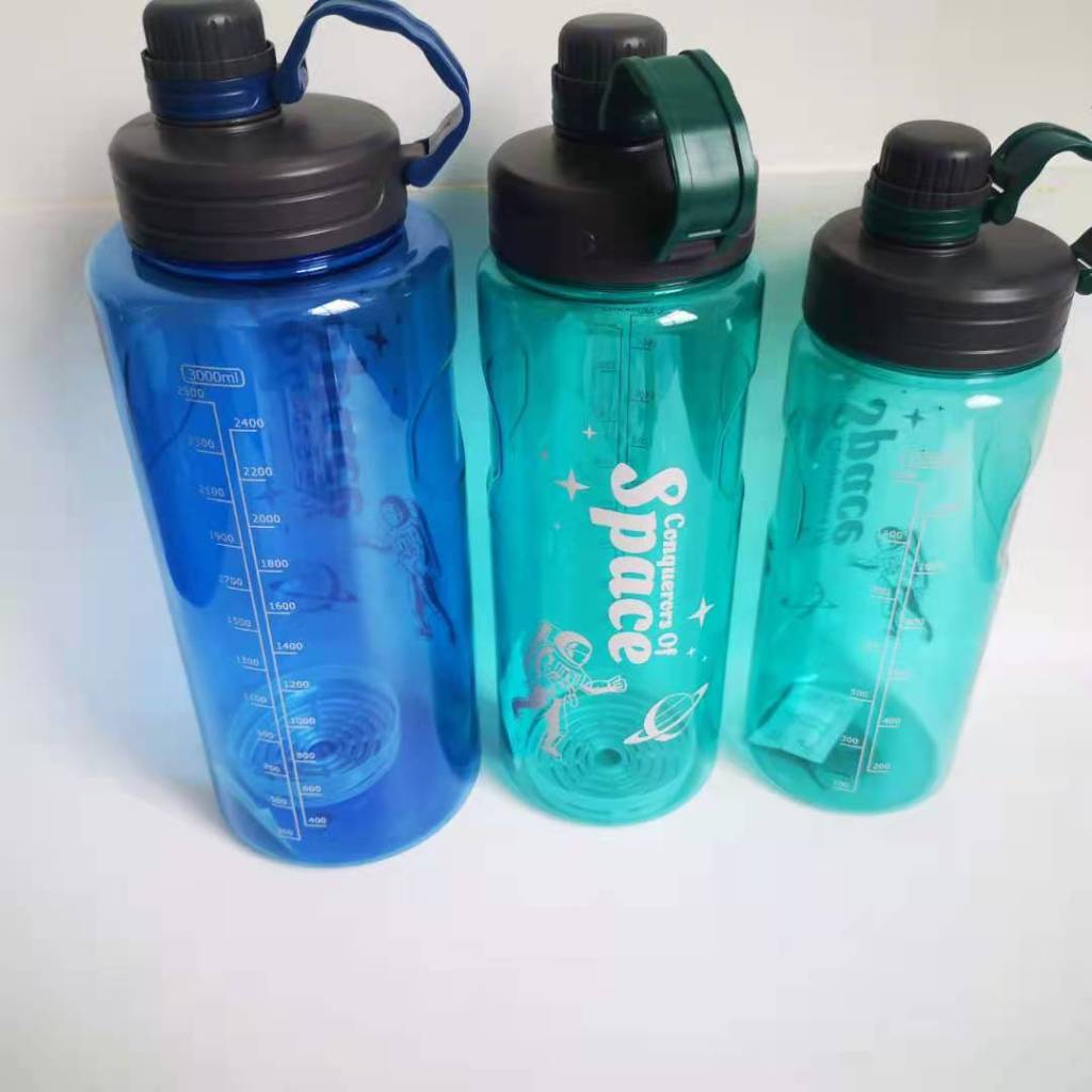 Large Capacity Outdoor Sports Cup Male and Female Portable Explosion-Proof Sports Bottle Abdominal Exercising Band Strainer Tea Cup Plastic Cup Large Capacity Outdoor Sports Cup Male and Female Portable Explosion-Proof Sports Bottle Abdominal Exercising Band Strainer Tea Cup Plastic Cup