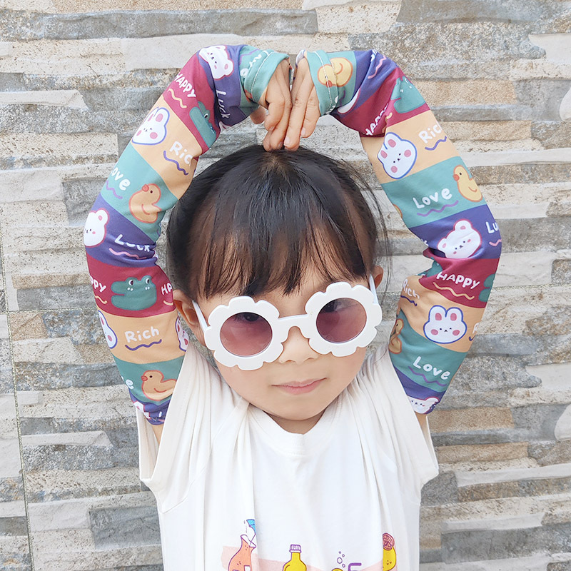 Korean Style Xuan Ya Sun Protection Parent-Child Ice Sleeve Female Driving Outdoor Riding Military Training Ice Silk Children's Net Red Armband Summer Customization Korean Style Xuan Ya Sun Protection Parent-Child Ice Sleeve Female Driving Outdoor Riding Military Training Ice Silk Children's Net Red Armband Summer Customization