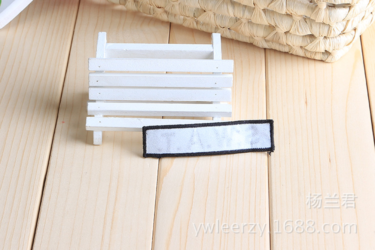 Garment accessories, woven label, trademark, lock label, bag label, side label, devil badge, arm badge, shoulder badge, customized wholesale Garment accessories, woven label, trademark, lock label, bag label, side label, devil badge, arm badge, shoulder badge, customized wholesale