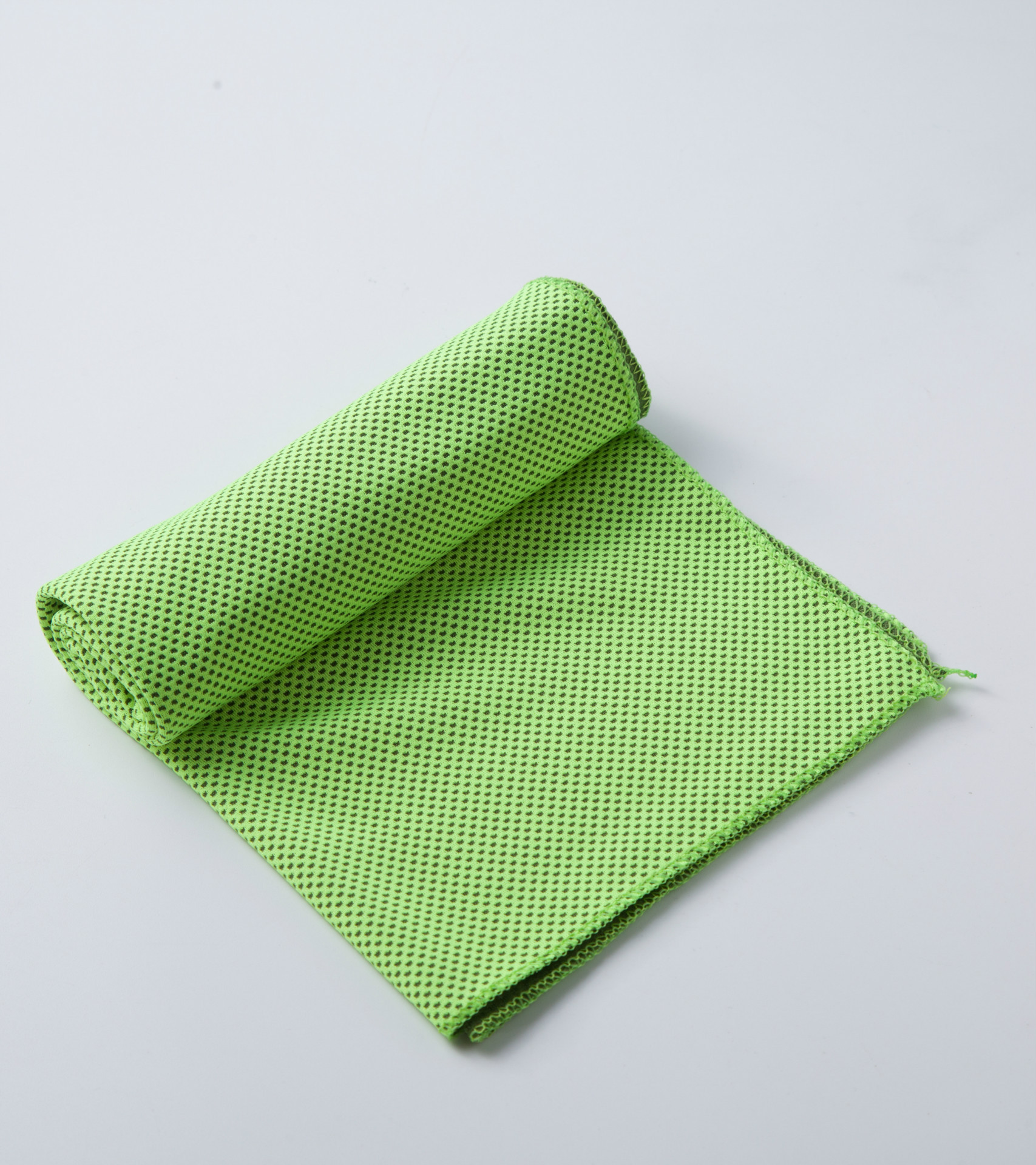 Wholesale Cooling Artifact Ice-Cold Towel Quick-Drying Summer-Proof Two-Tone Frozen Towels Magic Iced Towel Cold Sense Sports Towel Manufacturer
