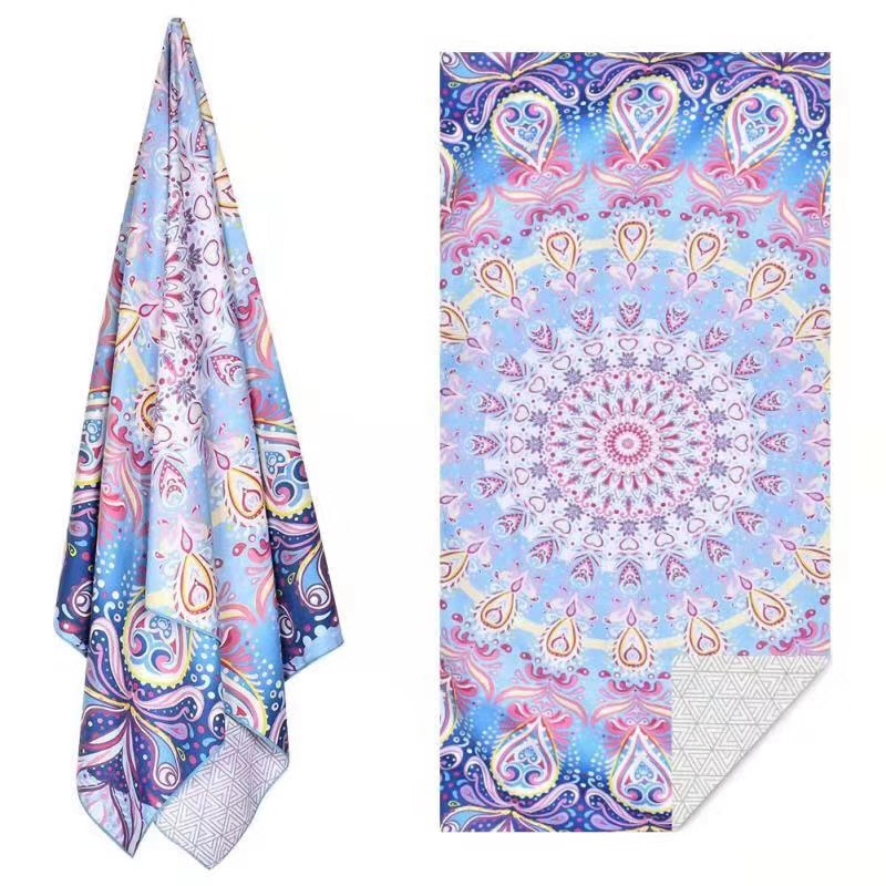 The Quick - drying double - sided plush beach towel