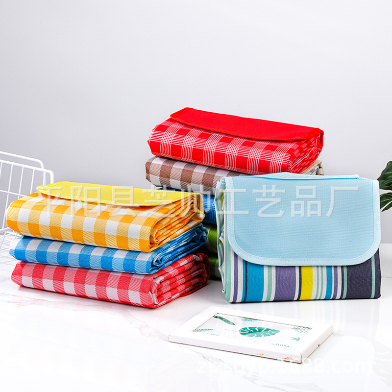 Spot Outdoor Picnic Mat Wholesale Oxford Cloth Moisture-Proof Mat Portable Spring Outing Tent Mat Thick Waterproof Beach Mat Spot Outdoor Picnic Mat Wholesale Oxford Cloth Moisture-Proof Mat Portable Spring Outing Tent Mat Thick Waterproof Beach Mat