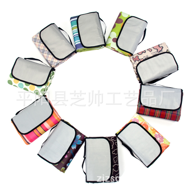 Spot Outdoor Picnic Mat Wholesale Oxford Cloth Moisture-Proof Mat Portable Spring Outing Tent Mat Thick Waterproof Beach Mat