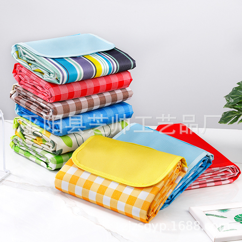 Spot Outdoor Picnic Mat Wholesale Oxford Cloth Moisture-Proof Mat Portable Spring Outing Tent Mat Thick Waterproof Beach Mat Spot Outdoor Picnic Mat Wholesale Oxford Cloth Moisture-Proof Mat Portable Spring Outing Tent Mat Thick Waterproof Beach Mat