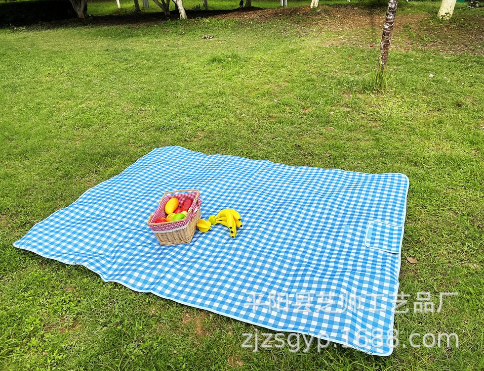 Spot Outdoor Picnic Mat Wholesale Oxford Cloth Moisture-Proof Mat Portable Spring Outing Tent Mat Thick Waterproof Beach Mat Spot Outdoor Picnic Mat Wholesale Oxford Cloth Moisture-Proof Mat Portable Spring Outing Tent Mat Thick Waterproof Beach Mat