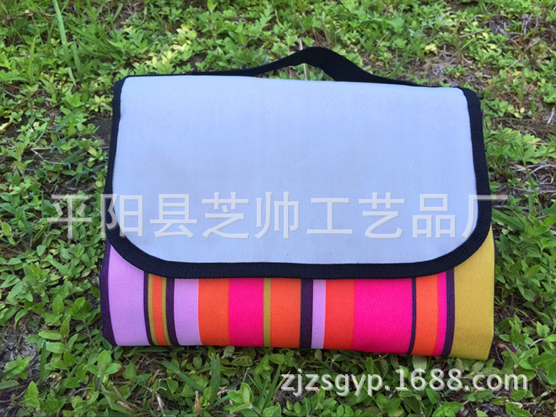 Spot Outdoor Picnic Mat Wholesale Oxford Cloth Moisture-Proof Mat Portable Spring Outing Tent Mat Thick Waterproof Beach Mat Spot Outdoor Picnic Mat Wholesale Oxford Cloth Moisture-Proof Mat Portable Spring Outing Tent Mat Thick Waterproof Beach Mat