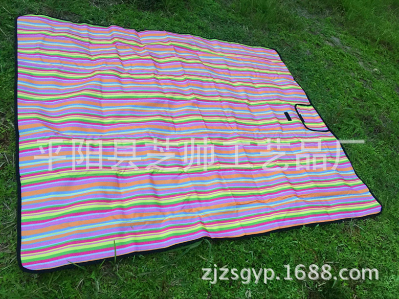 Spot Outdoor Picnic Mat Wholesale Oxford Cloth Moisture-Proof Mat Portable Spring Outing Tent Mat Thick Waterproof Beach Mat Spot Outdoor Picnic Mat Wholesale Oxford Cloth Moisture-Proof Mat Portable Spring Outing Tent Mat Thick Waterproof Beach Mat