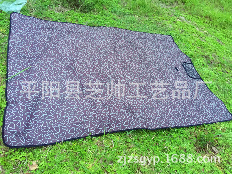Spot Outdoor Picnic Mat Wholesale Oxford Cloth Moisture-Proof Mat Portable Spring Outing Tent Mat Thick Waterproof Beach Mat Spot Outdoor Picnic Mat Wholesale Oxford Cloth Moisture-Proof Mat Portable Spring Outing Tent Mat Thick Waterproof Beach Mat