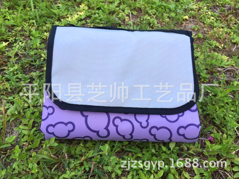 Spot Outdoor Picnic Mat Wholesale Oxford Cloth Moisture-Proof Mat Portable Spring Outing Tent Mat Thick Waterproof Beach Mat Spot Outdoor Picnic Mat Wholesale Oxford Cloth Moisture-Proof Mat Portable Spring Outing Tent Mat Thick Waterproof Beach Mat