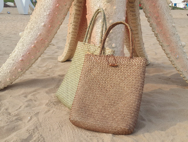 Straw Woven Bag New Beach Weaving Straw Bag Women's Shoulder Bag Japanese Style Simple Literary Mori Girl Summer Mat Bag Fashion