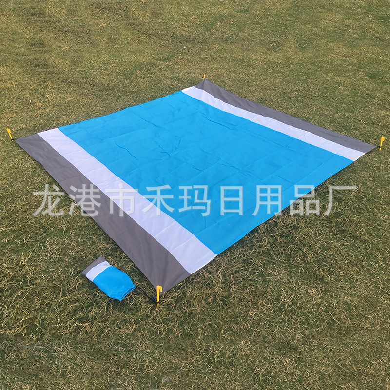 Outdoor Camping Nylon Pocket Picnic Mat Portable Folding Waterproof and Moisture-Proof Liner Polyester Checked Cloth Beach Mat