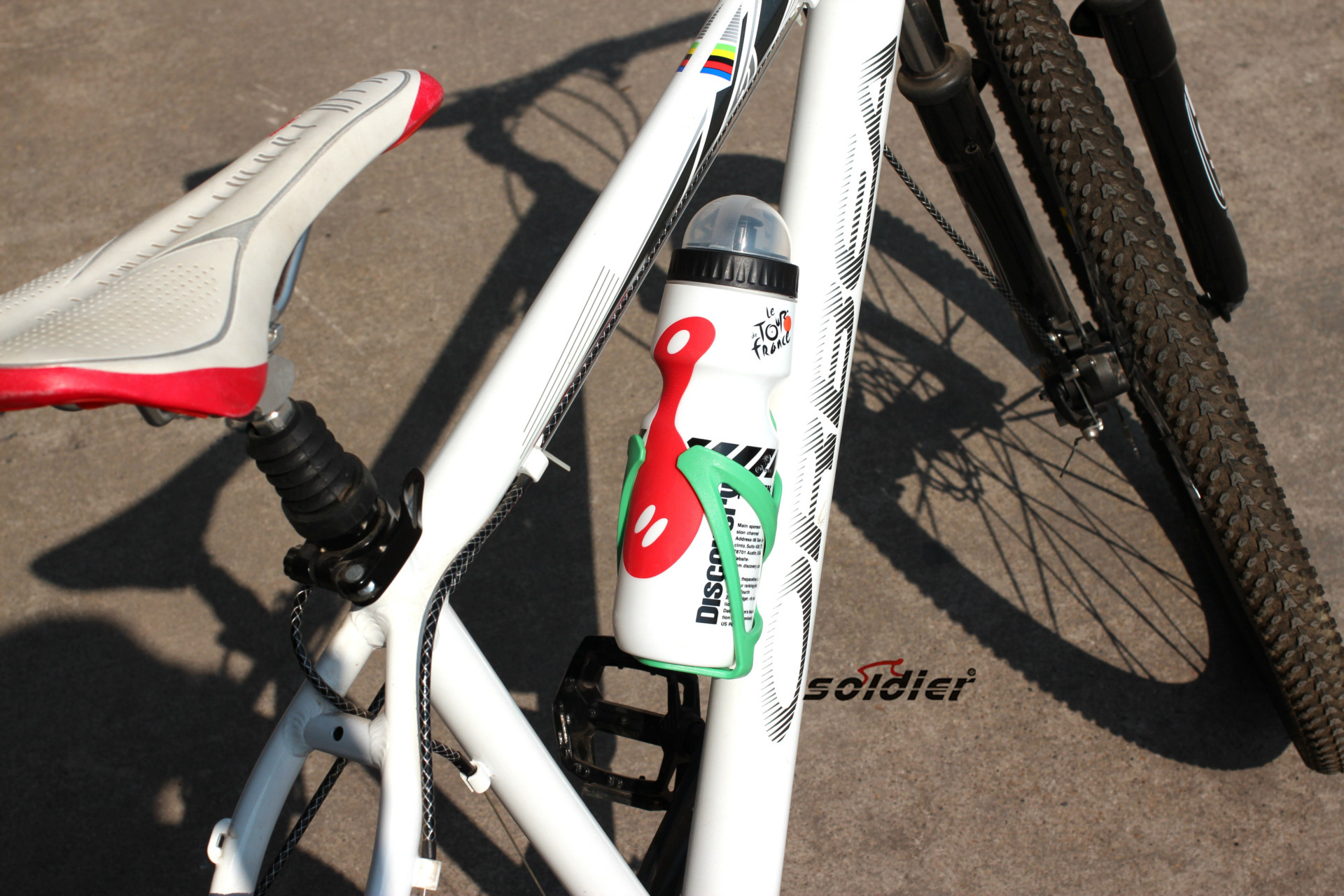 Cup holder plastic bike bottle cage water bottle cages//coloured plastic bottle cage