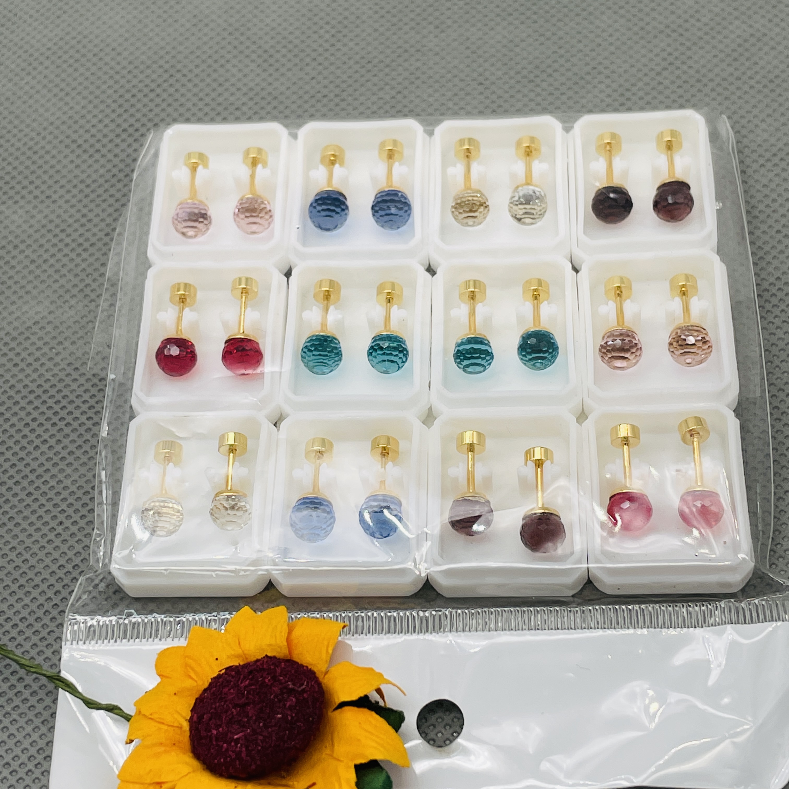 Elegant Ear Studs High-Grade Online Influencer Earrings Stainless Steel Small New Trendy Clay Rhinestone Ball Colorful Crystals Pearl Style