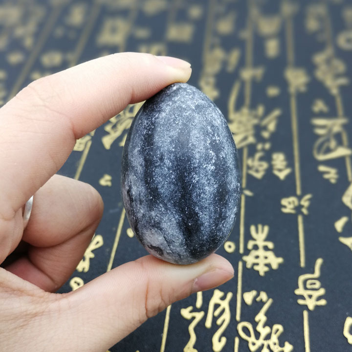 I1749 Egg hand play ball small stone play piece massage Fitness Ball hand ball Binary store wholesale distribution goods