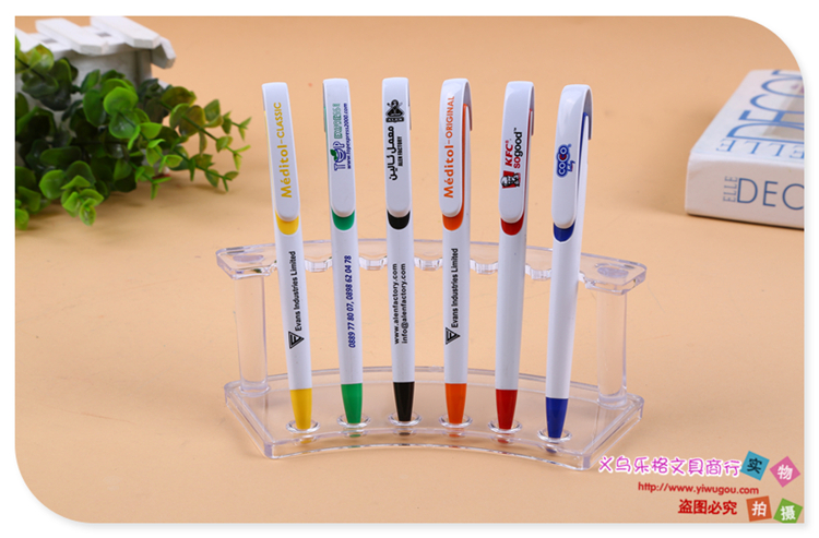 The ball pen students learn stationery office writing supplies writing smooth and smooth ink The ball pen students learn stationery office writing supplies writing smooth and smooth ink