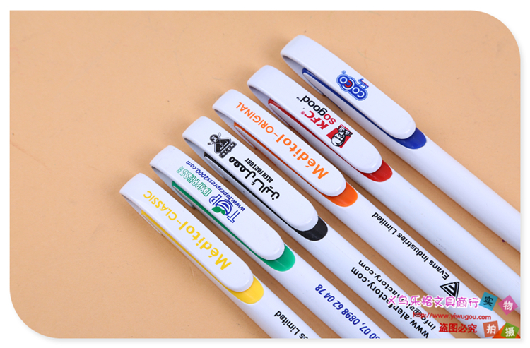 The ball pen students learn stationery office writing supplies writing smooth and smooth ink The ball pen students learn stationery office writing supplies writing smooth and smooth ink
