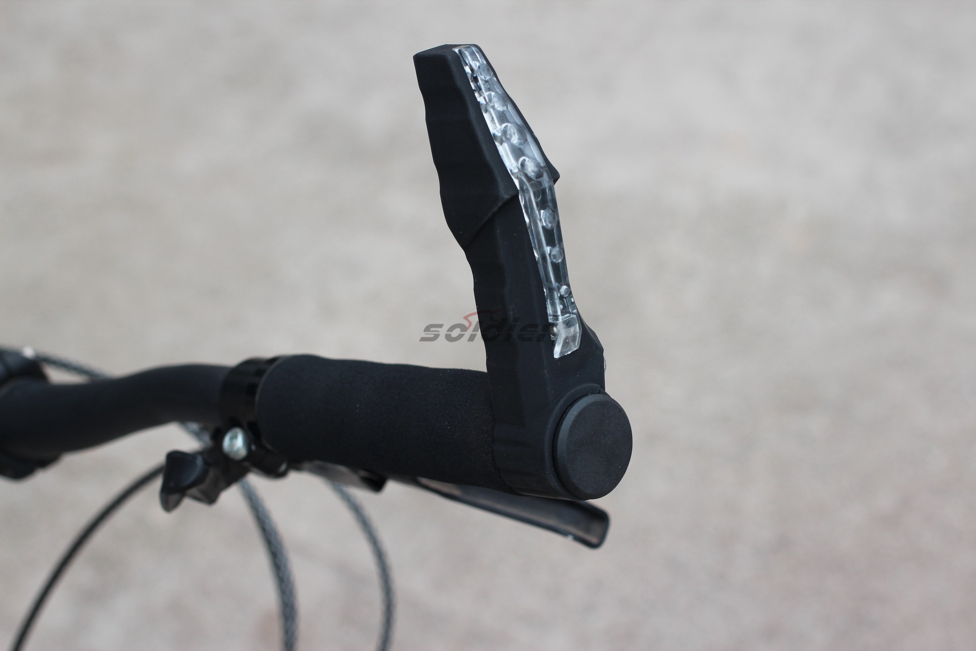 Bicycle riding equipment mountain bike road car with lights deputy night riding safety deputy Bicycle riding equipment mountain bike road car with lights deputy night riding safety deputy