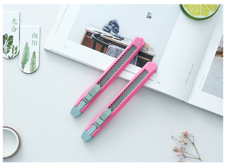 Portable Compact Art Knife Metal Utility Knife Office Stationery Handmade Paper Cutter Candy Color Wallpaper Knife Stall