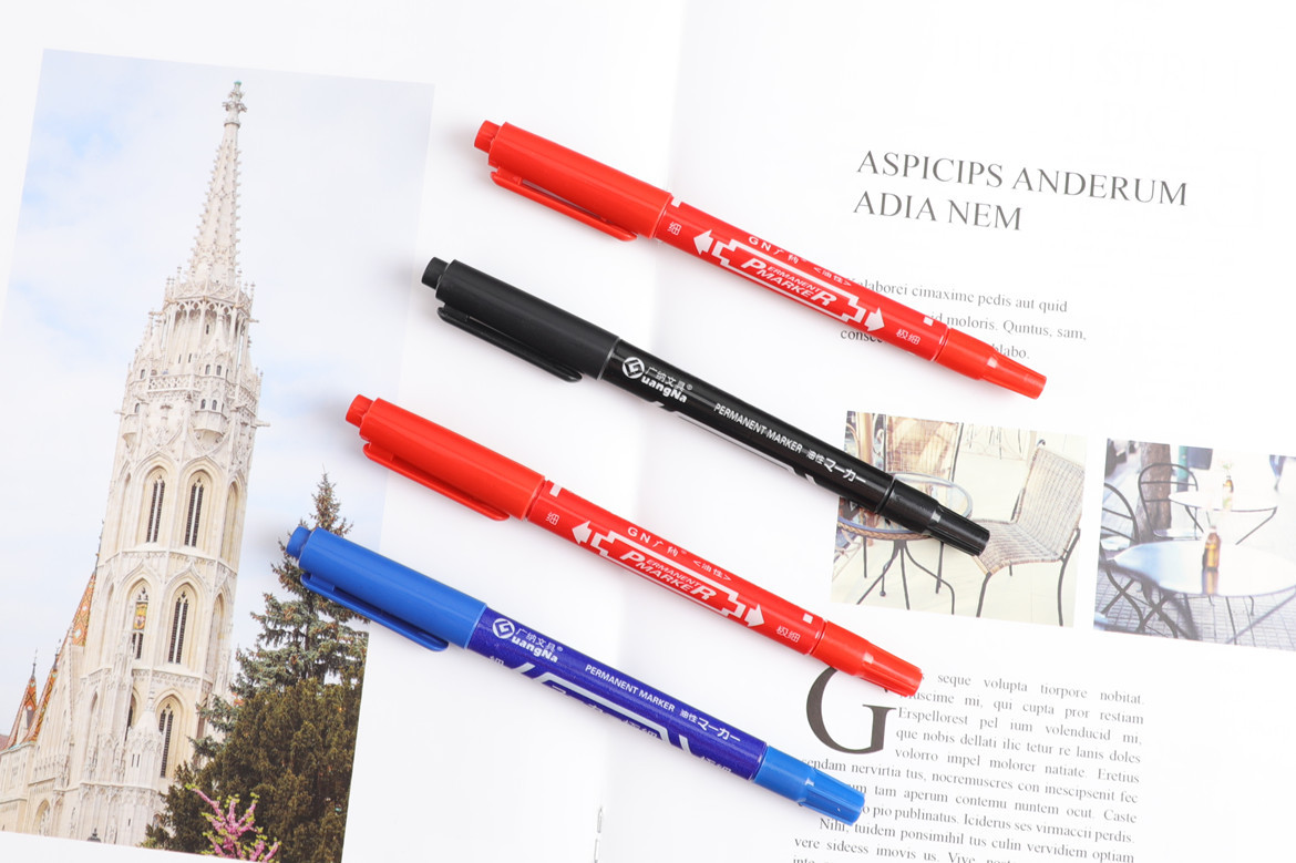 Graffiti engineering glass writing brush Wide application 208 small double head oil marker very fine children's painting
