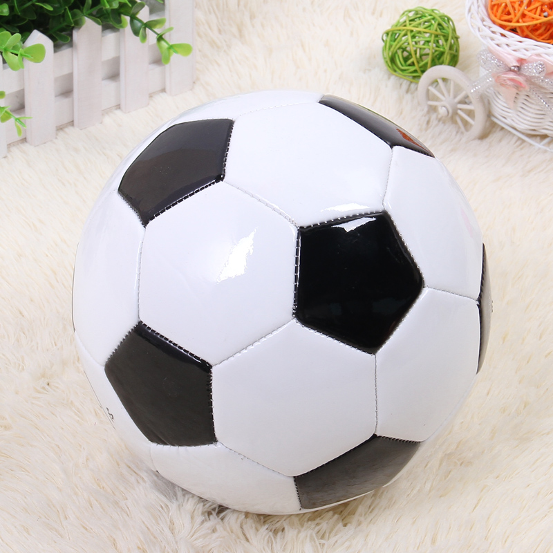 No.4 classic black and white block football youth soccer machine sewing football