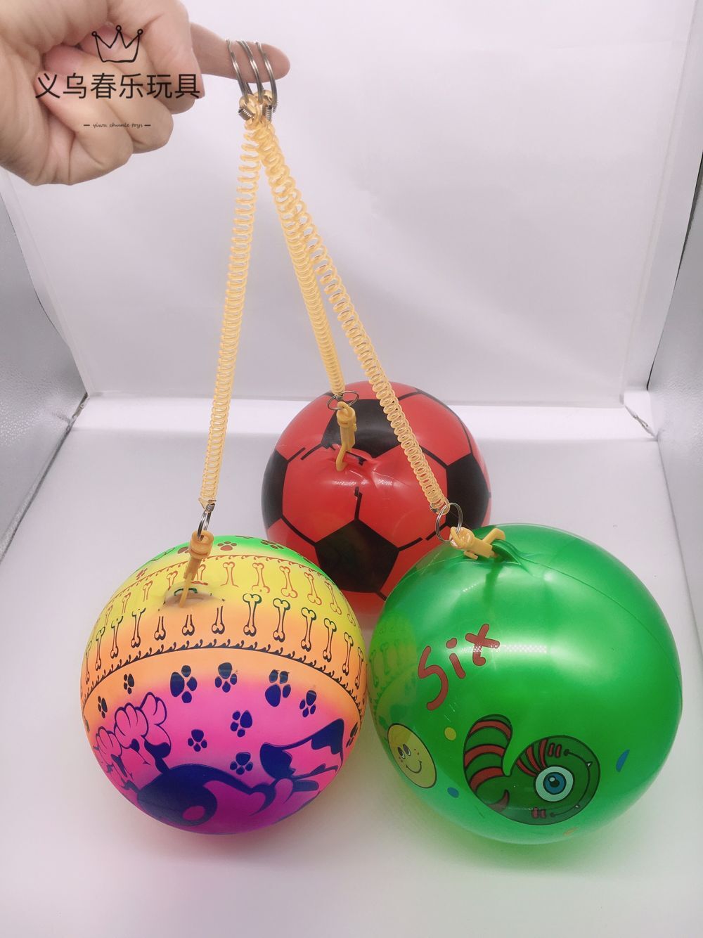 SOURCE Factory 22cm Training Exercise Belt Chain Football Children PVC Inflatable Toy Kindergarten Watermelon Pat Ball SOURCE Factory 22cm Training Exercise Belt Chain Football Children PVC Inflatable Toy Kindergarten Watermelon Pat Ball