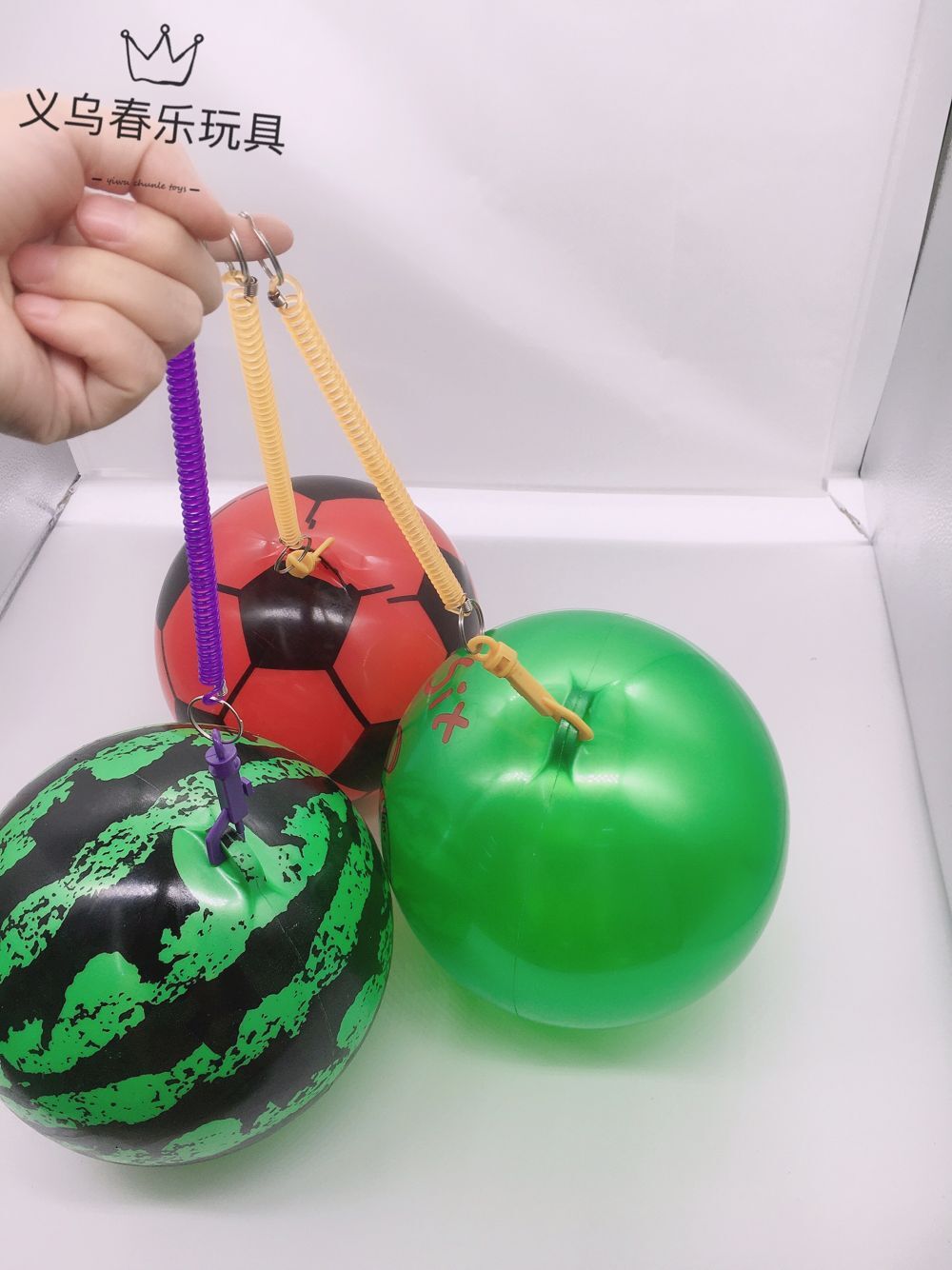SOURCE Factory 22cm Training Exercise Belt Chain Football Children PVC Inflatable Toy Kindergarten Watermelon Pat Ball SOURCE Factory 22cm Training Exercise Belt Chain Football Children PVC Inflatable Toy Kindergarten Watermelon Pat Ball