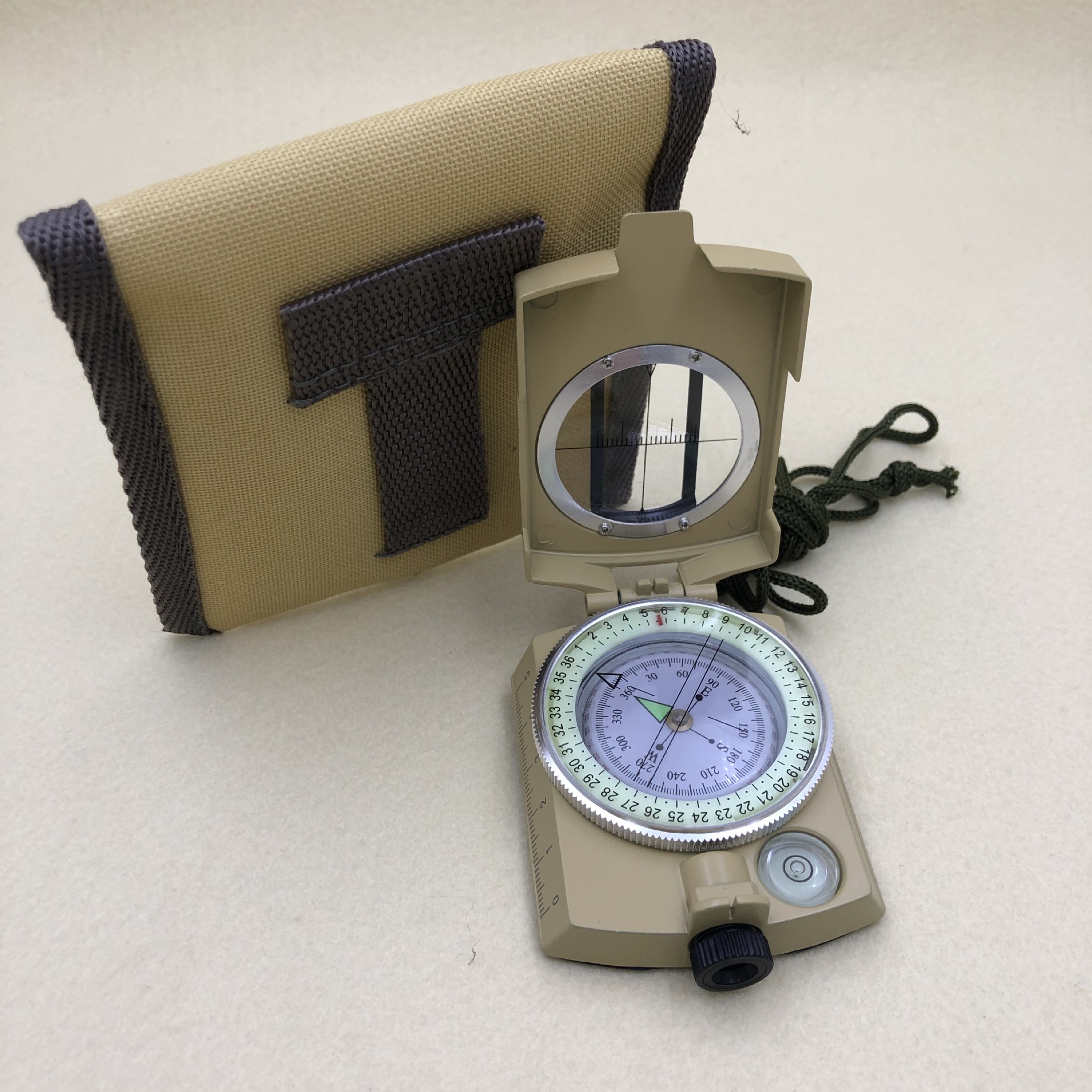 Multifunctional Gift Compass High Quality Metal High Progress Compass Fashion Outdoor Camping Supplies Hot Sale Multifunctional Gift Compass High Quality Metal High Progress Compass Fashion Outdoor Camping Supplies Hot Sale