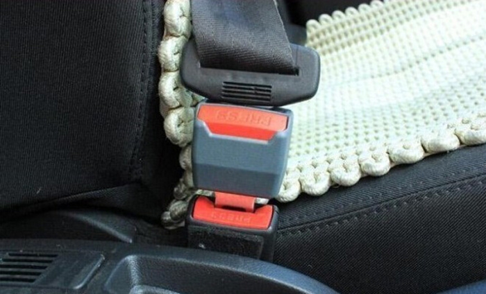 vehicle seatbelts inserted deduction the vehicle general safety buckle