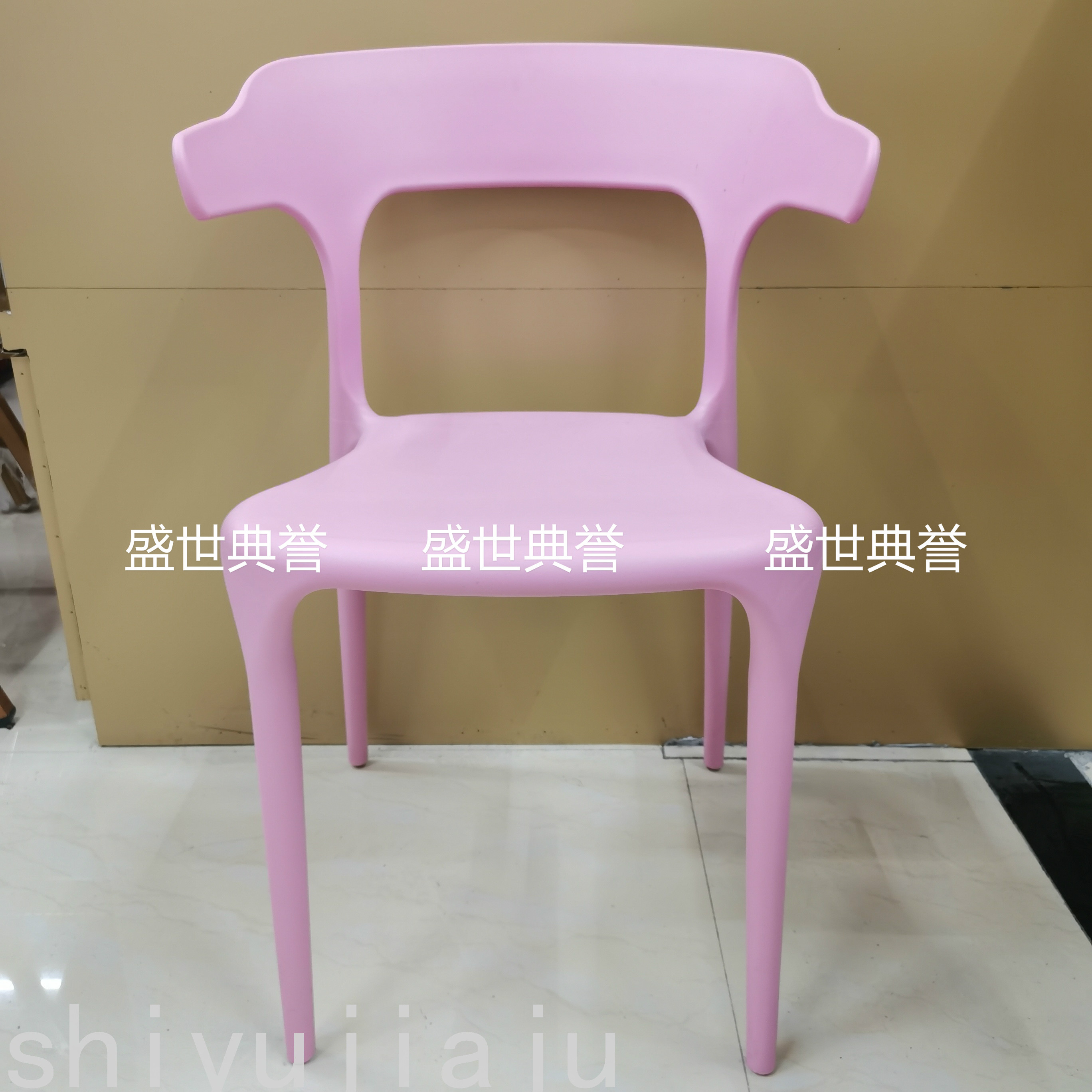 Foreign Trade Plastic Folding Chair Outdoor Wedding Plastic Chair European Wedding Dining Chair Restaurant Ox Horn Chair