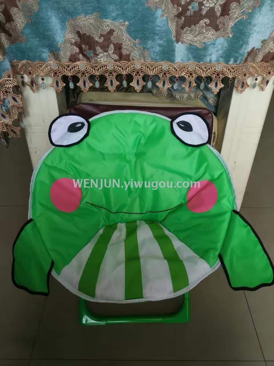 Foreign trade tail goods children's moon chair leisure folding chair sell well at home and abroad color mix Foreign trade tail goods children's moon chair leisure folding chair sell well at home and abroad color mix
