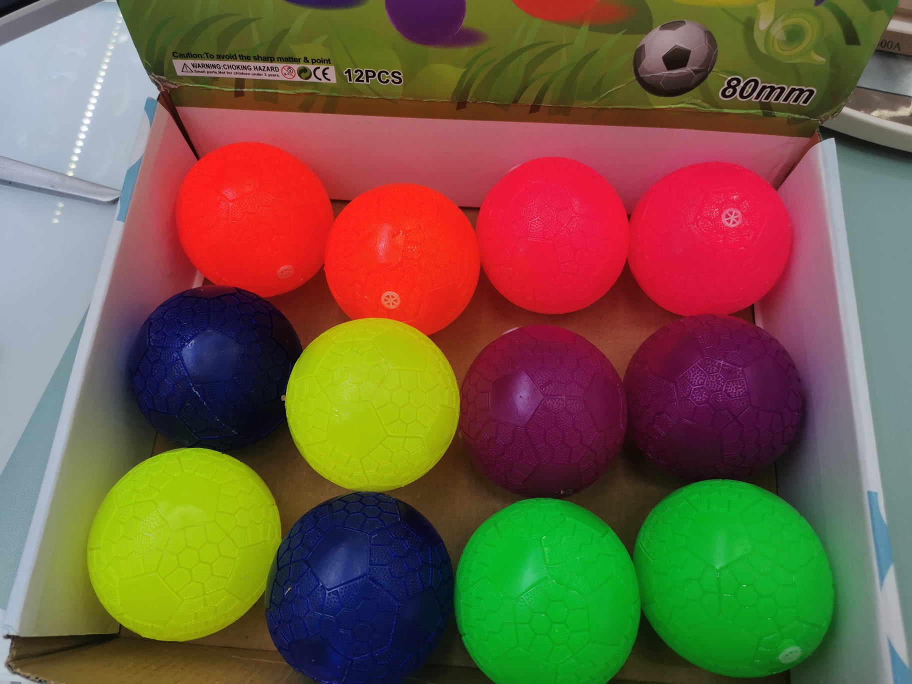 Cross-Border Novel Flash Squeeze and Sound Massage Elastic Football Children&#039;s Toy Luminous Whistle Ball Night Market Stall Supply