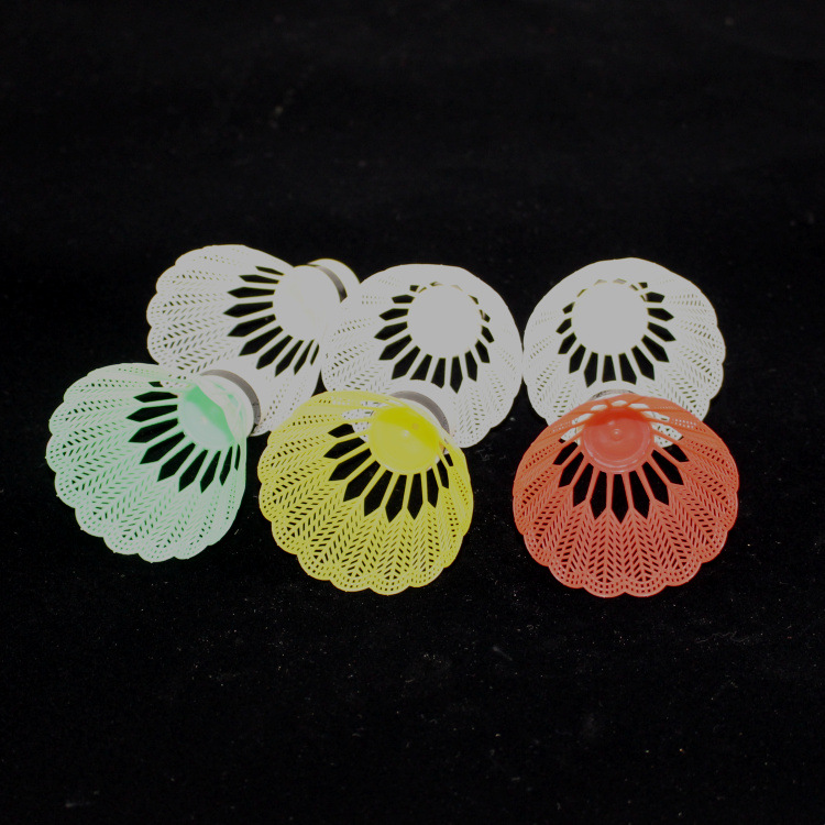 12 OPP bag color plastic foam head badminton factory direct selling 12 OPP bag color plastic foam head badminton factory direct selling