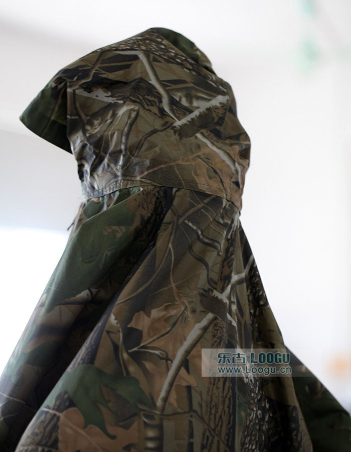 Amazon Hot Selling PVC Camouflage Multifunction Poncho Camouflage Raincoat Can Also Be Used as Floor Mat Canopy