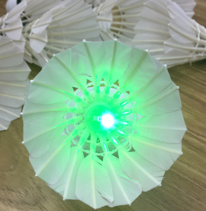 LED luminous lighting badminton optional monochrome colorful feather badminton network selling products LED luminous lighting badminton optional monochrome colorful feather badminton network selling products