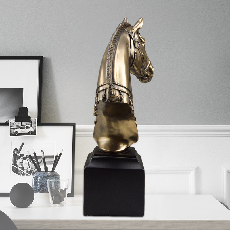 Modern Minimalist War Horse Head Decoration Light Luxury Living Room Study Office Home Decoration & Ornament Resin Crafts