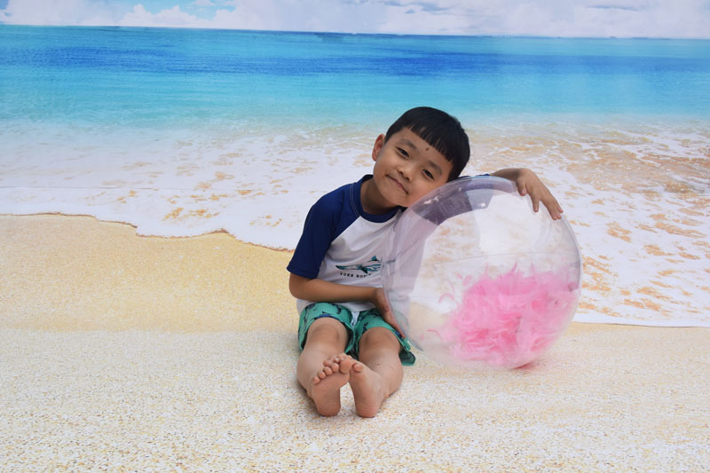 PVC inflatable Beach ball Transparent Flake ball Child Adult toy ball transparent Flake Beach ball filling ball