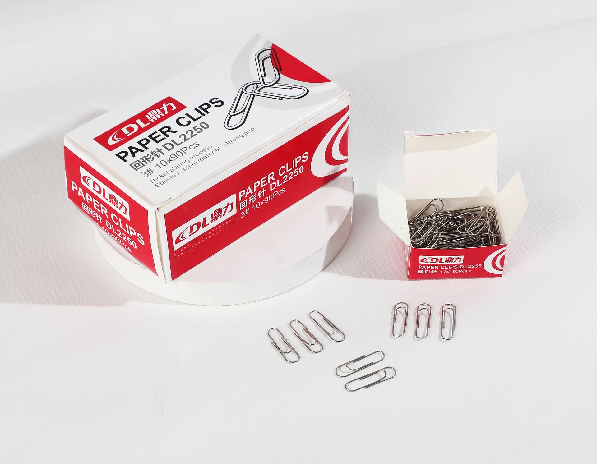 Metal Nickel-Plated Paper Clips No. 3 90 Boxed Paper Clip Paper Clip Office Finance Supplies Stationery Wholesale