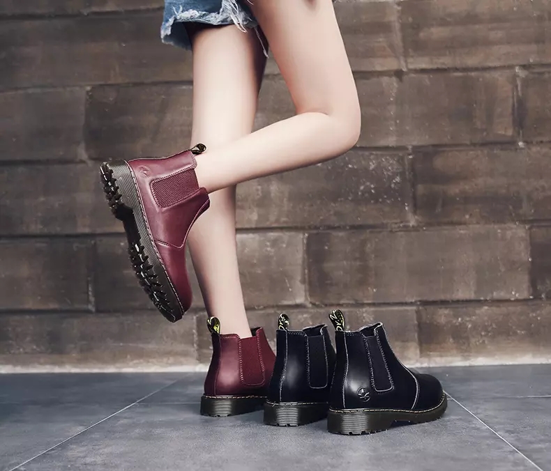 Autumn and winter Martin boots high help shoe boots woman worker outfit shoe big head shoe war Wolf Autumn and winter Martin boots high help shoe boots woman worker outfit shoe big head shoe war Wolf