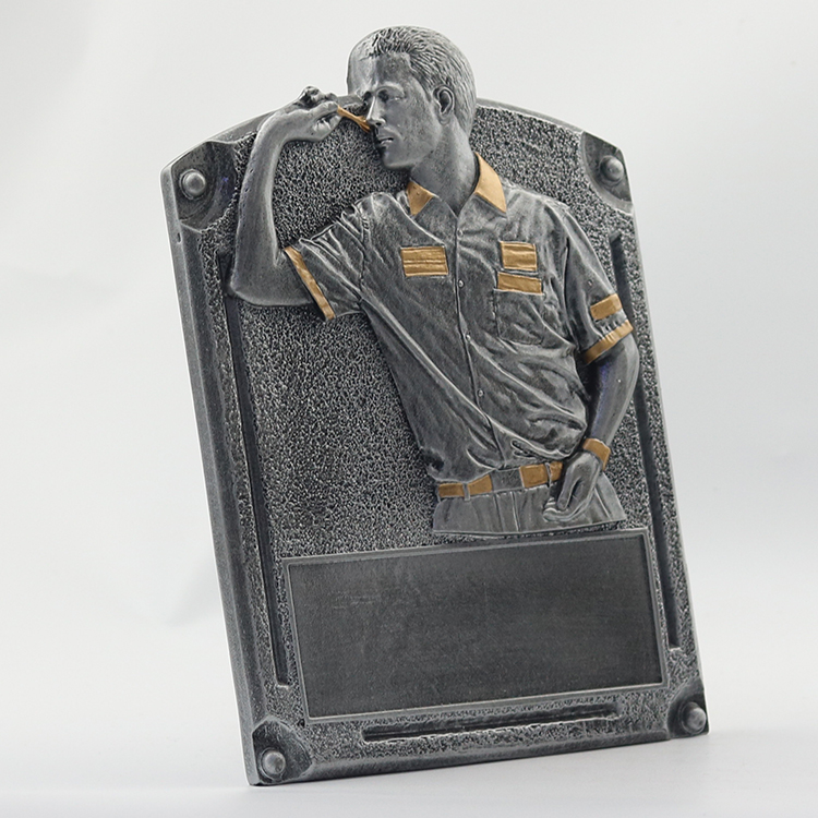 New resin darts trophy, person trophy, metal medal, custom factory, direct selling arts and crafts 3785 New resin darts trophy, person trophy, metal medal, custom factory, direct selling arts and crafts 3785