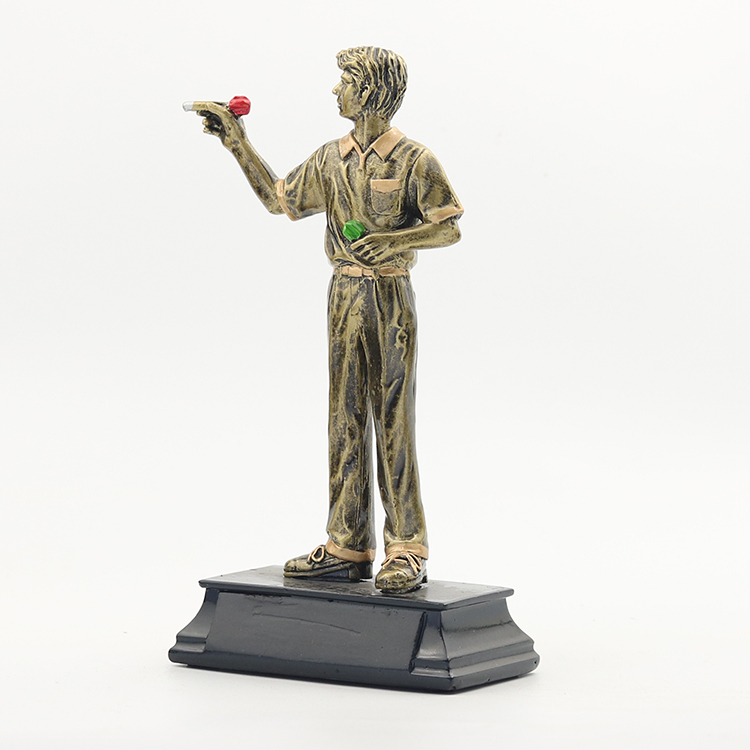 New resin darts trophy person trophy metal MEDALS custom factory direct selling crafts 3373 New resin darts trophy person trophy metal MEDALS custom factory direct selling crafts 3373
