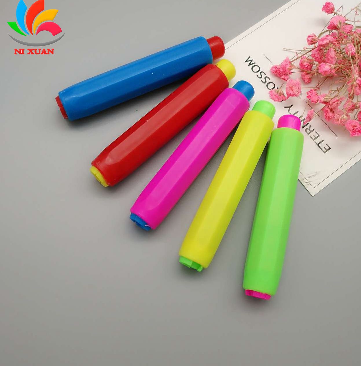 Teacher teaching special chalk kit children blackboard writing chalk clip Teacher teaching special chalk kit children blackboard writing chalk clip