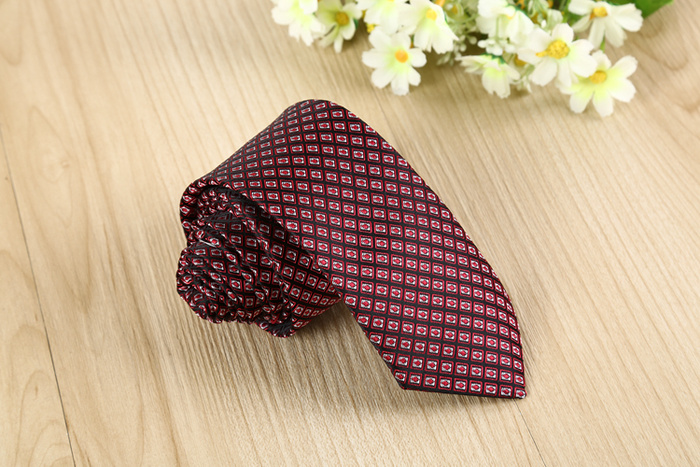 Factory Direct Sales Exquisite Fashion Short Window Tie Square Scarf Cuff Gift Box Three-Piece Set Factory Direct Sales Exquisite Fashion Short Window Tie Square Scarf Cuff Gift Box Three-Piece Set