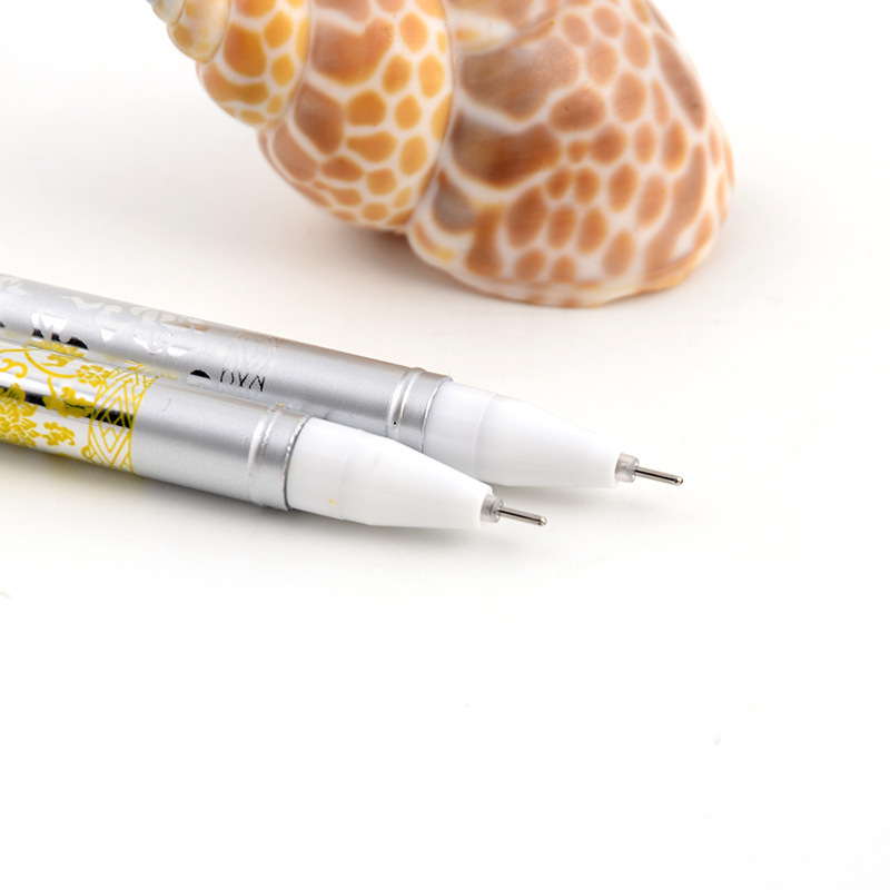 Creative CF Cross Fire Line Weapon Series Stationery Darts Modeling Gel Pen Black Gel Ink Pen Signature Pen Small Prize