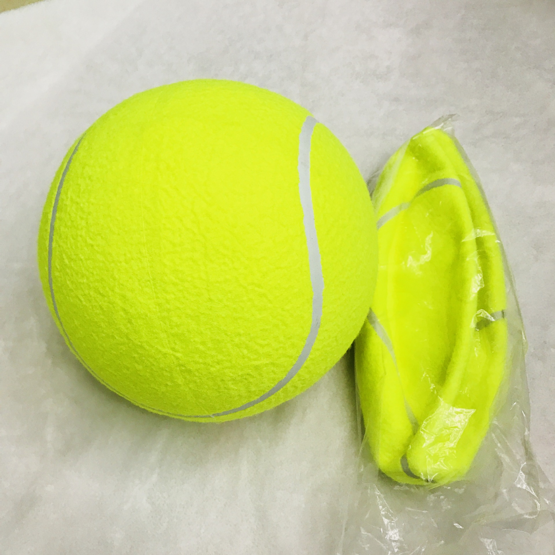 Factory Direct Sales Inflatable Signature 9.5-Inch Tennis 24cm Large Tennis Pet Advertising Logo Customization