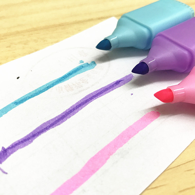 Fruit - flavored highlighter with 6 mini highlighter pens in the key circle of graffiti highlighter pen TIANFU