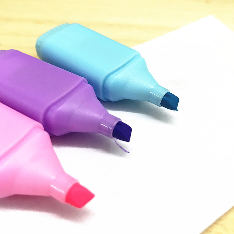Fruit - flavored highlighter with 6 mini highlighter pens in the key circle of graffiti highlighter pen TIANFU