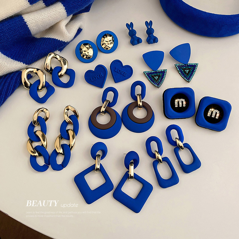 Klein Blue 925 Silver Needle Geometric Circle Chain Earrings Personalized and Temperamental Stud Earrings Ins High Sense Korean Earrings