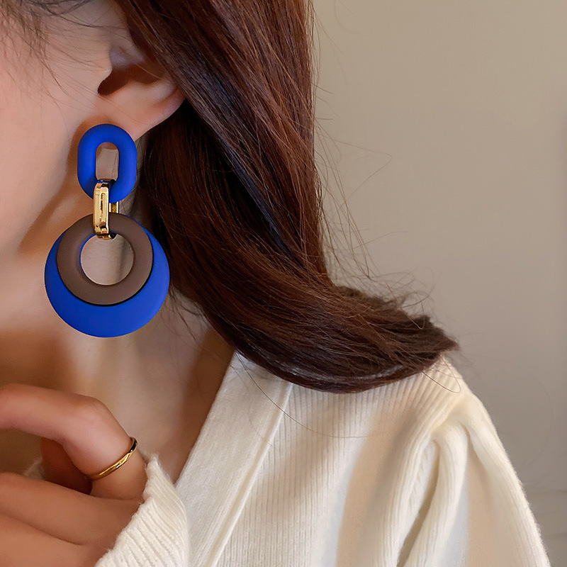 Klein Blue 925 Silver Needle Geometric Circle Chain Earrings Personalized and Temperamental Stud Earrings Ins High Sense Korean Earrings