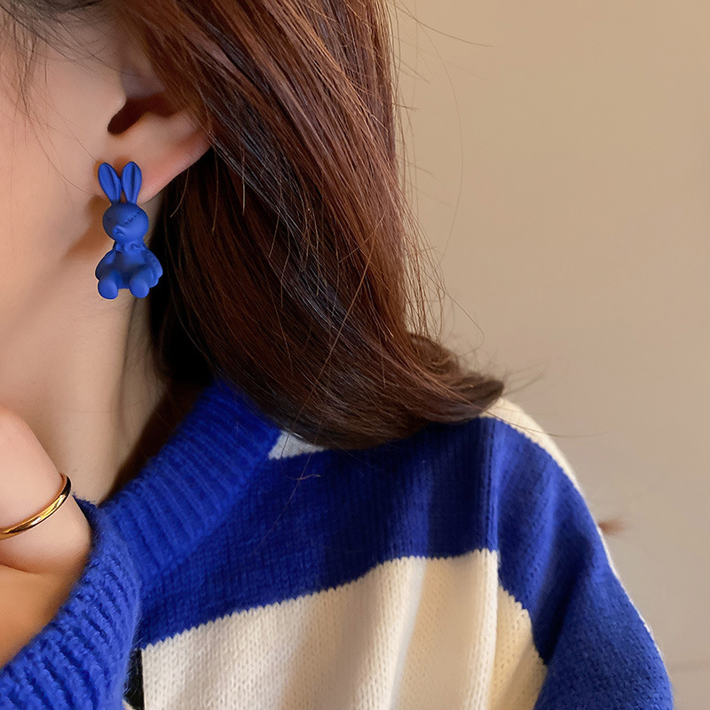 Klein Blue 925 Silver Needle Geometric Circle Chain Earrings Personalized and Temperamental Stud Earrings Ins High Sense Korean Earrings